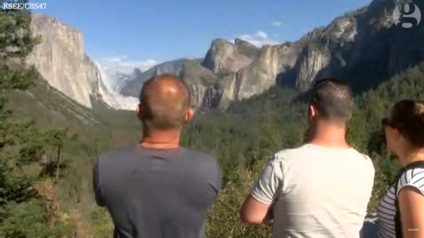 Second rockfall in Yosemite injures one person – video report