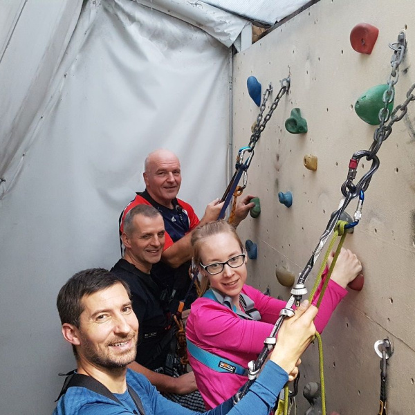 Odhalení tajemství: Kolik stojí teambuilding?